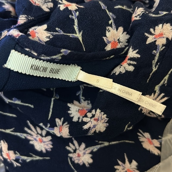 Kimchi Blue Floral Romper | SIZE S - Picture 6 of 6